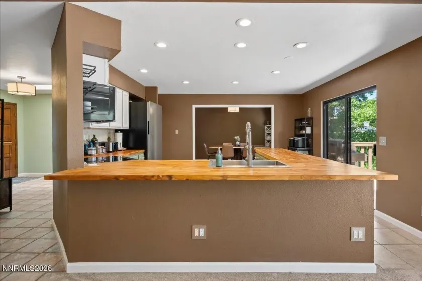 3070 Natalie, Reno, Nevada 89509, 5 Bedrooms Bedrooms, ,3 BathroomsBathrooms,Residential,Residential,Natalie,0,260007423