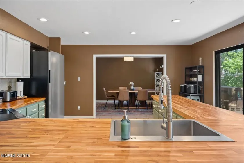 3070 Natalie, Reno, Nevada 89509, 5 Bedrooms Bedrooms, ,3 BathroomsBathrooms,Residential,Residential,Natalie,0,260007423