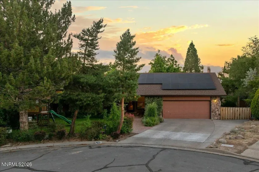 3070 Natalie, Reno, Nevada 89509, 5 Bedrooms Bedrooms, ,3 BathroomsBathrooms,Residential,Residential,Natalie,0,260007423