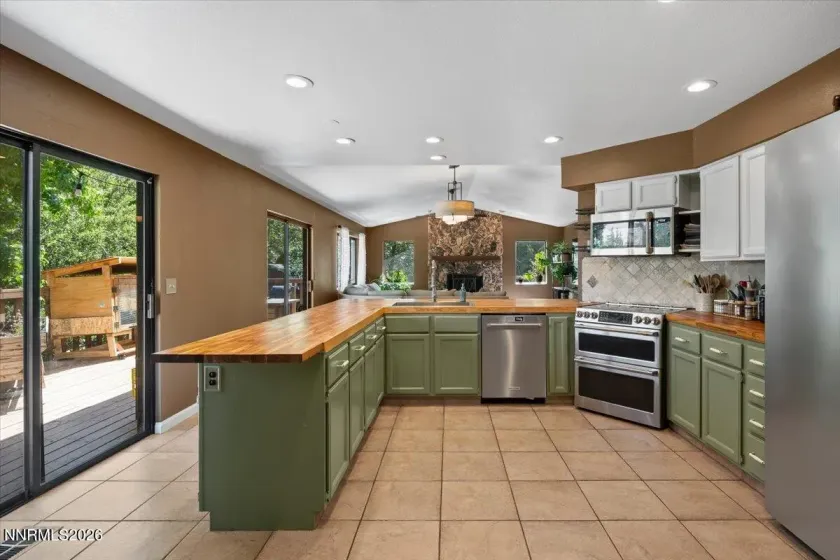 3070 Natalie, Reno, Nevada 89509, 5 Bedrooms Bedrooms, ,3 BathroomsBathrooms,Residential,Residential,Natalie,0,260007423