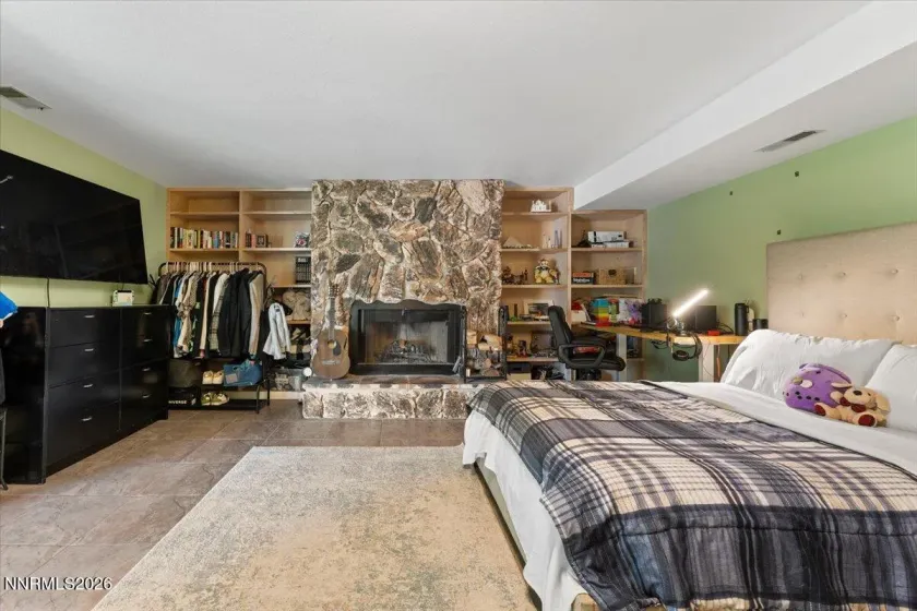 3070 Natalie, Reno, Nevada 89509, 5 Bedrooms Bedrooms, ,3 BathroomsBathrooms,Residential,Residential,Natalie,0,260007423