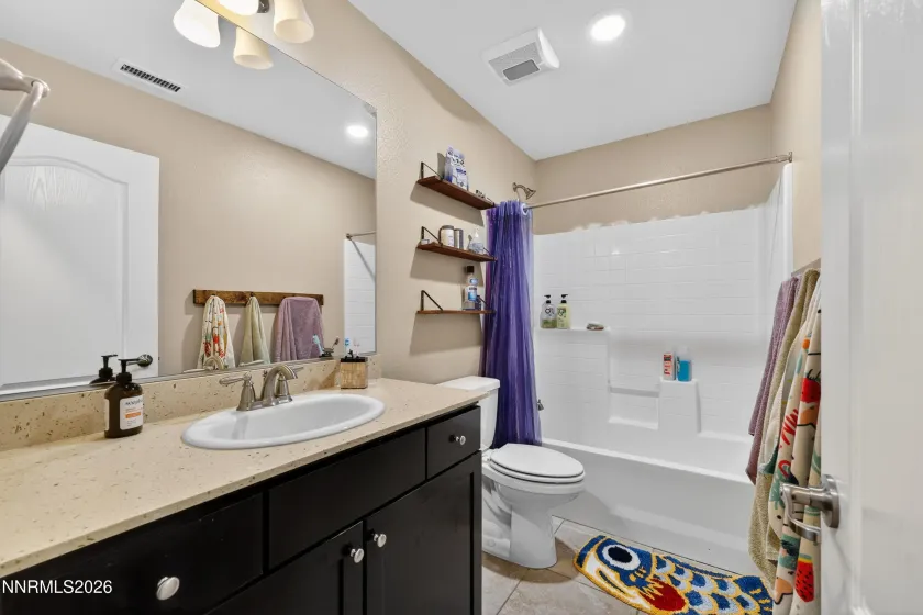 7140 Gazin, Reno, Nevada 89506, 4 Bedrooms Bedrooms, ,3 BathroomsBathrooms,Residential,Residential,Gazin,0,260007426