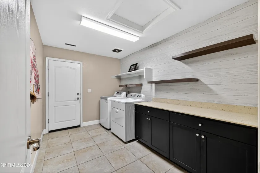 7140 Gazin, Reno, Nevada 89506, 4 Bedrooms Bedrooms, ,3 BathroomsBathrooms,Residential,Residential,Gazin,0,260007426