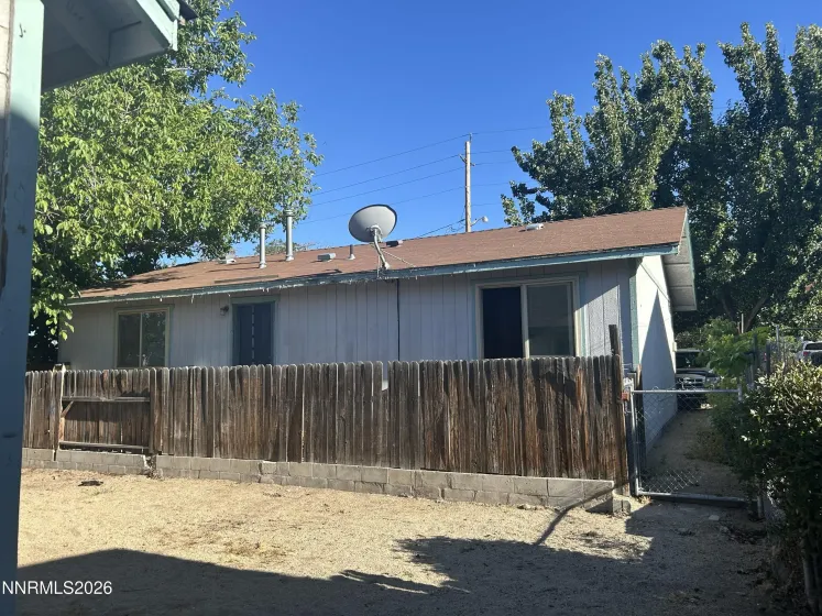 1745 H, Sparks, Nevada 89431, 6 Bedrooms Bedrooms, ,2 BathroomsBathrooms,Residential Income,Residential,H,0,260007431