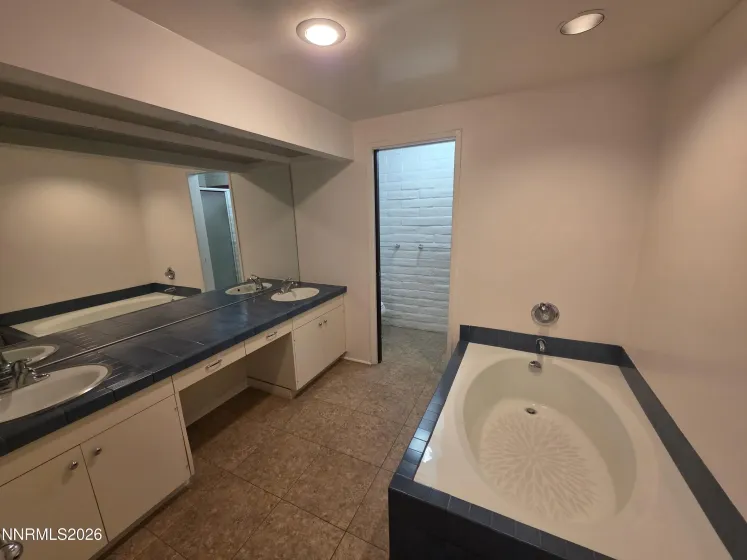 1200 Riverside, Reno, Nevada 89503, 2 Bedrooms Bedrooms, ,2 BathroomsBathrooms,Residential,Residential,Riverside,0,260007433