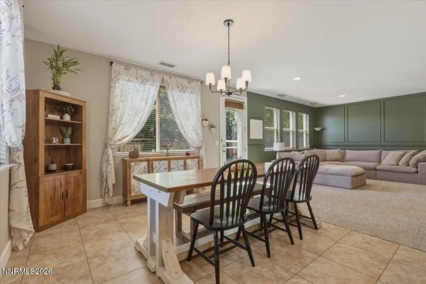 6683 Voyage, Sparks, Nevada 89436, 3 Bedrooms Bedrooms, ,3 BathroomsBathrooms,Residential,Residential,Voyage,0,260007434
