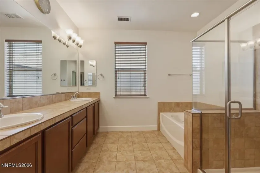 6683 Voyage, Sparks, Nevada 89436, 3 Bedrooms Bedrooms, ,3 BathroomsBathrooms,Residential,Residential,Voyage,0,260007434