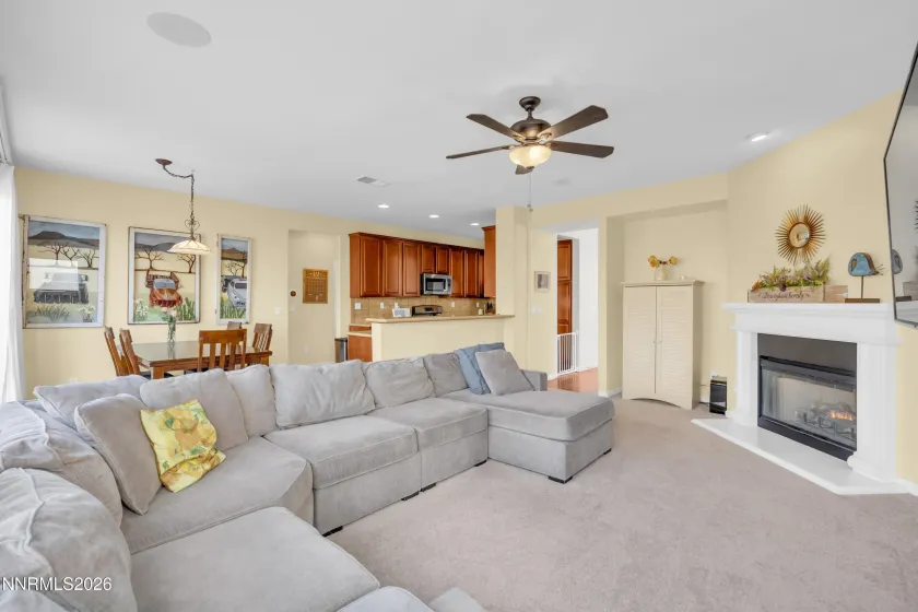 461 Roseben, Reno, Nevada 89521, 4 Bedrooms Bedrooms, ,3 BathroomsBathrooms,Residential,Residential,Roseben,0,260007435