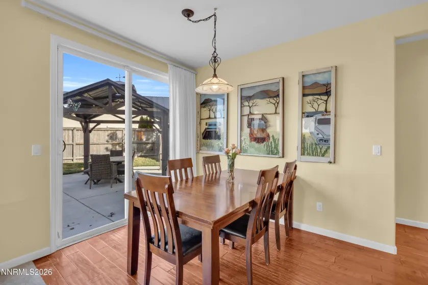 461 Roseben, Reno, Nevada 89521, 4 Bedrooms Bedrooms, ,3 BathroomsBathrooms,Residential,Residential,Roseben,0,260007435