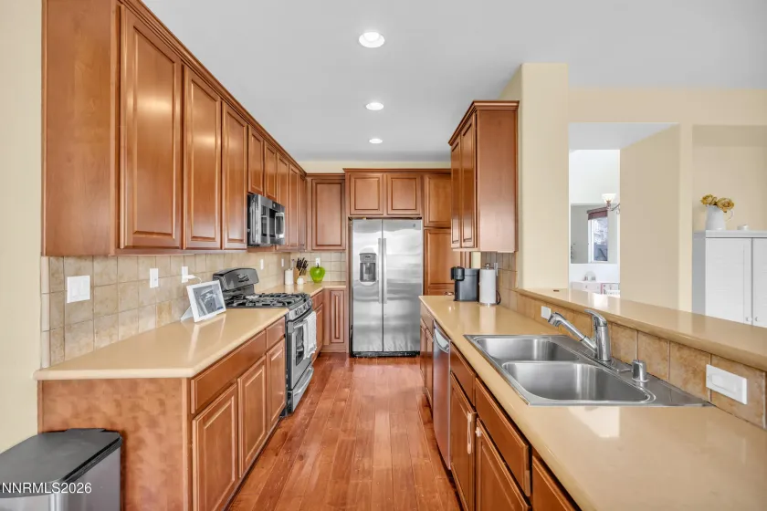 461 Roseben, Reno, Nevada 89521, 4 Bedrooms Bedrooms, ,3 BathroomsBathrooms,Residential,Residential,Roseben,0,260007435