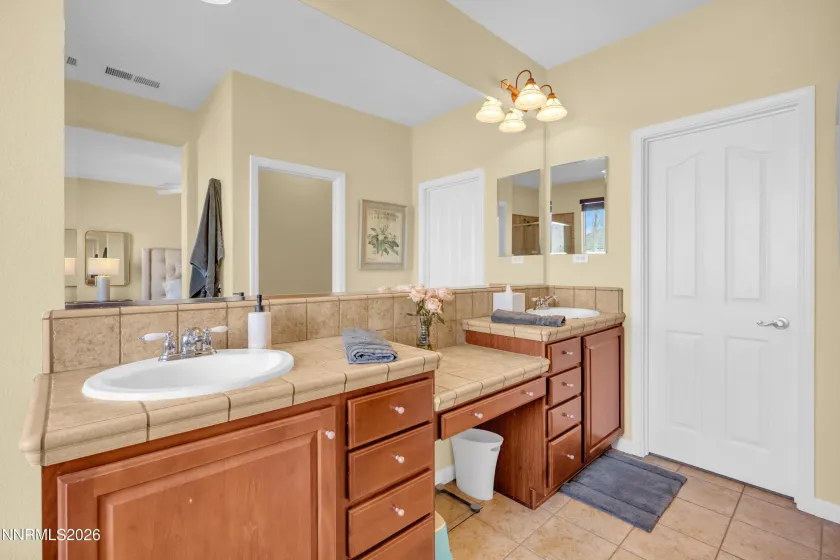 461 Roseben, Reno, Nevada 89521, 4 Bedrooms Bedrooms, ,3 BathroomsBathrooms,Residential,Residential,Roseben,0,260007435