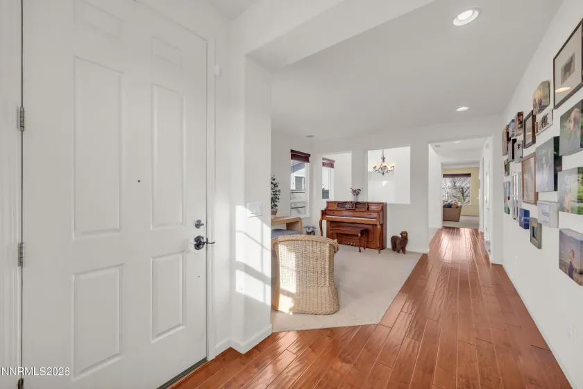 461 Roseben, Reno, Nevada 89521, 4 Bedrooms Bedrooms, ,3 BathroomsBathrooms,Residential,Residential,Roseben,0,260007435