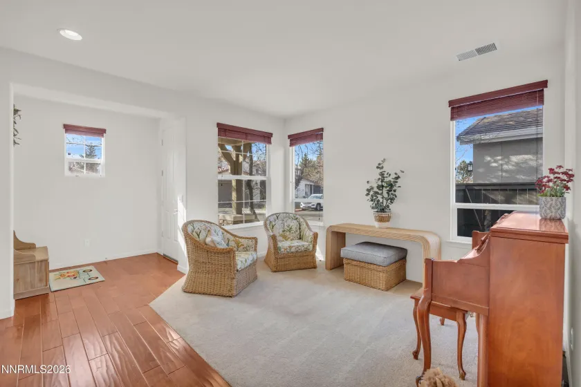 461 Roseben, Reno, Nevada 89521, 4 Bedrooms Bedrooms, ,3 BathroomsBathrooms,Residential,Residential,Roseben,0,260007435