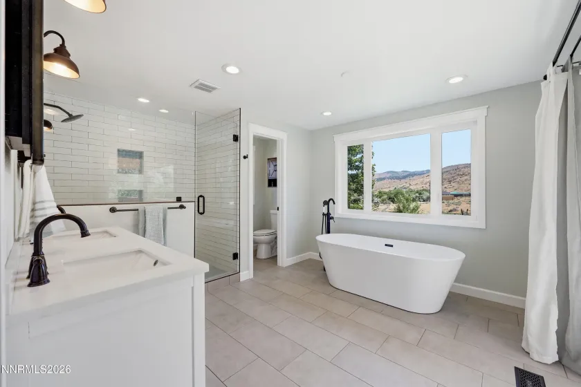 330 Steamboat, Reno, Nevada 89521, 3 Bedrooms Bedrooms, ,2 BathroomsBathrooms,Residential,Residential,Steamboat,0,260007436