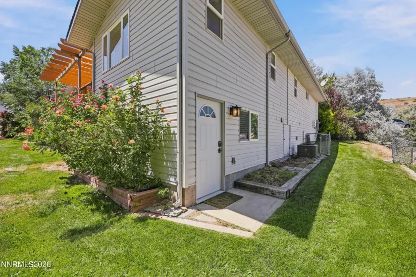 330 Steamboat, Reno, Nevada 89521, 3 Bedrooms Bedrooms, ,2 BathroomsBathrooms,Residential,Residential,Steamboat,0,260007436