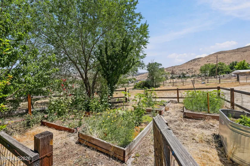 330 Steamboat, Reno, Nevada 89521, 3 Bedrooms Bedrooms, ,2 BathroomsBathrooms,Residential,Residential,Steamboat,0,260007436
