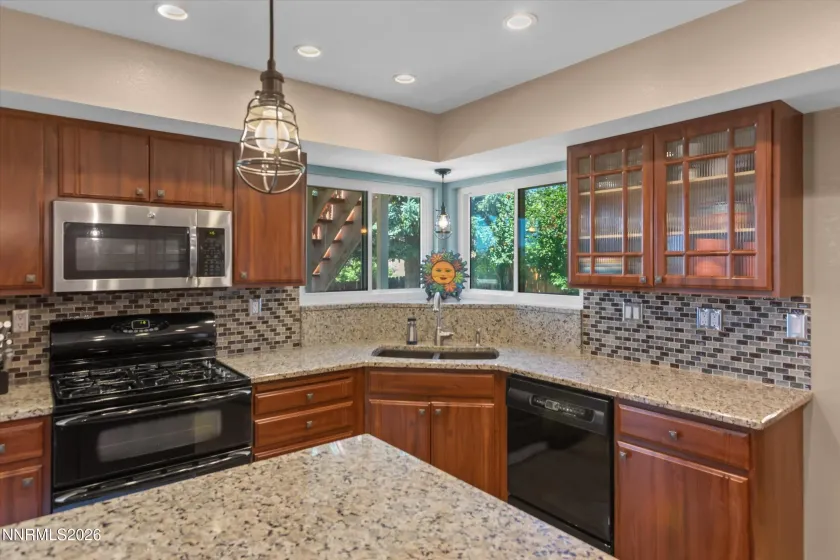 5225 Canyon Crest, Sparks, Nevada 89436, 5 Bedrooms Bedrooms, ,4 BathroomsBathrooms,Residential,Residential,Canyon Crest,0,260007437