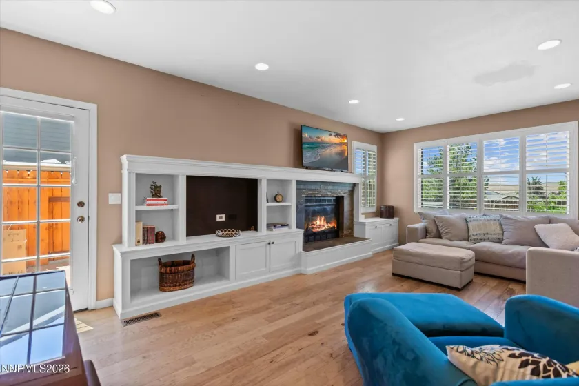 5225 Canyon Crest, Sparks, Nevada 89436, 5 Bedrooms Bedrooms, ,4 BathroomsBathrooms,Residential,Residential,Canyon Crest,0,260007437