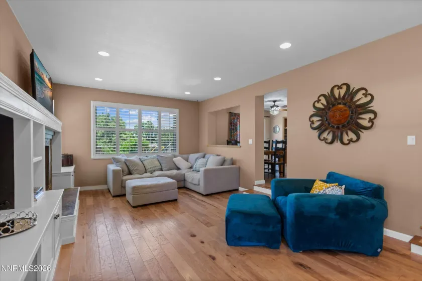 5225 Canyon Crest, Sparks, Nevada 89436, 5 Bedrooms Bedrooms, ,4 BathroomsBathrooms,Residential,Residential,Canyon Crest,0,260007437