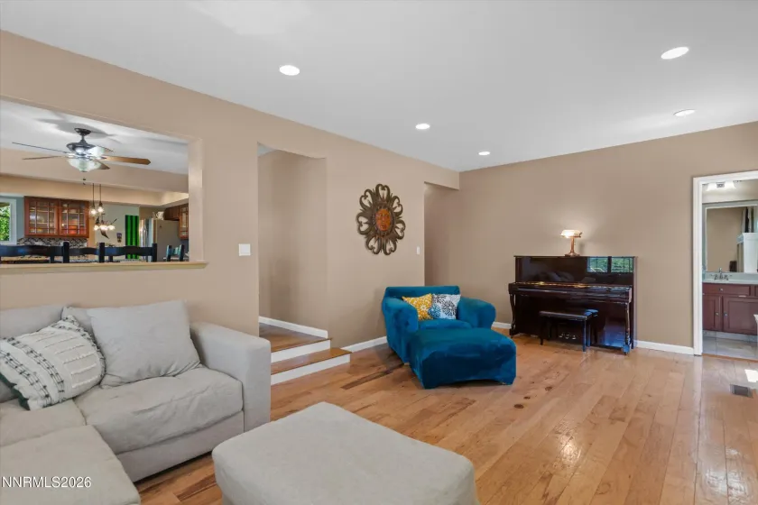 5225 Canyon Crest, Sparks, Nevada 89436, 5 Bedrooms Bedrooms, ,4 BathroomsBathrooms,Residential,Residential,Canyon Crest,0,260007437