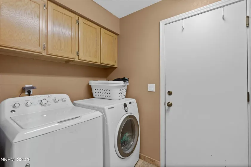 5225 Canyon Crest, Sparks, Nevada 89436, 5 Bedrooms Bedrooms, ,4 BathroomsBathrooms,Residential,Residential,Canyon Crest,0,260007437