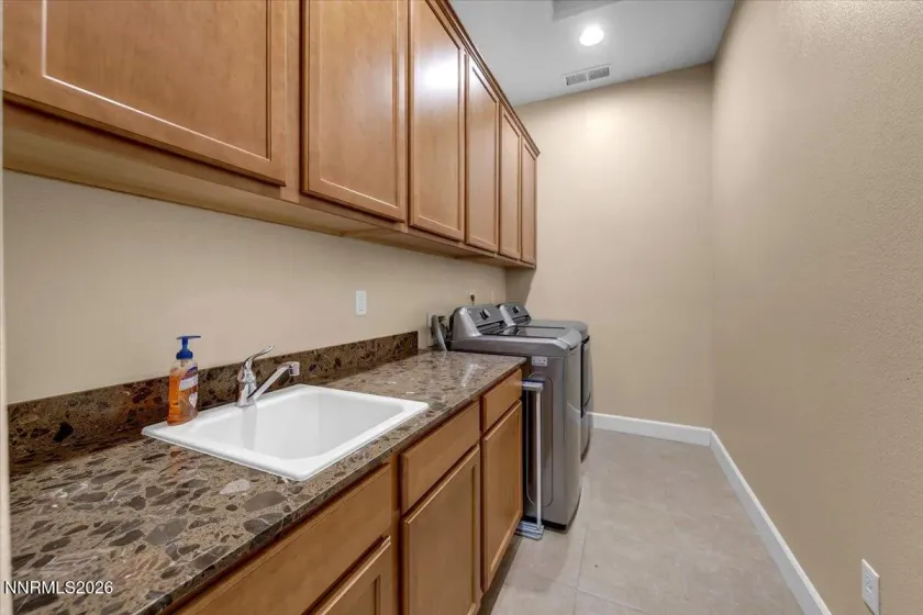 2835 Hero, Reno, Nevada 89521, 4 Bedrooms Bedrooms, ,3 BathroomsBathrooms,Residential,Residential,Hero,0,260007443