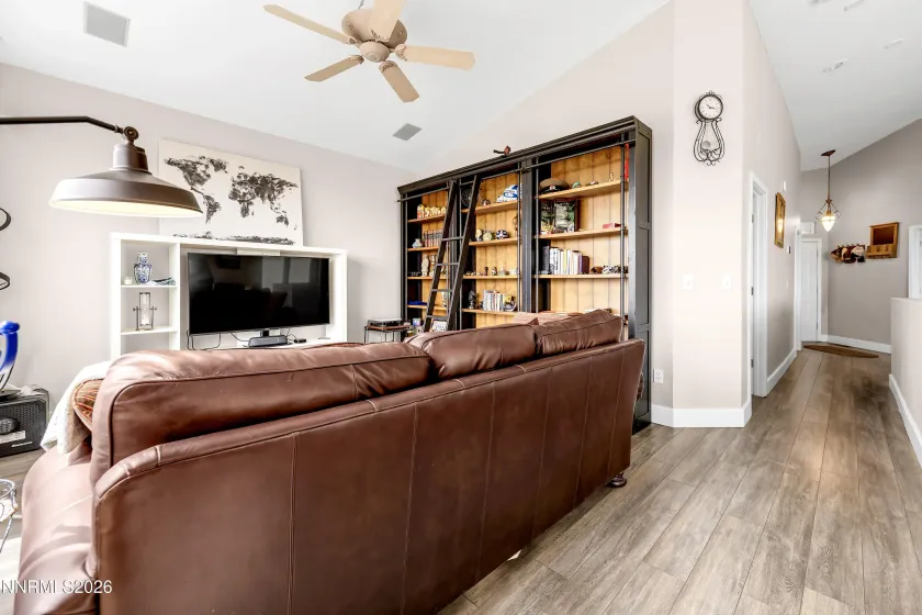 4643 Bradford, Reno, Nevada 89519, 2 Bedrooms Bedrooms, ,3 BathroomsBathrooms,Residential,Residential,Bradford,0,260007448