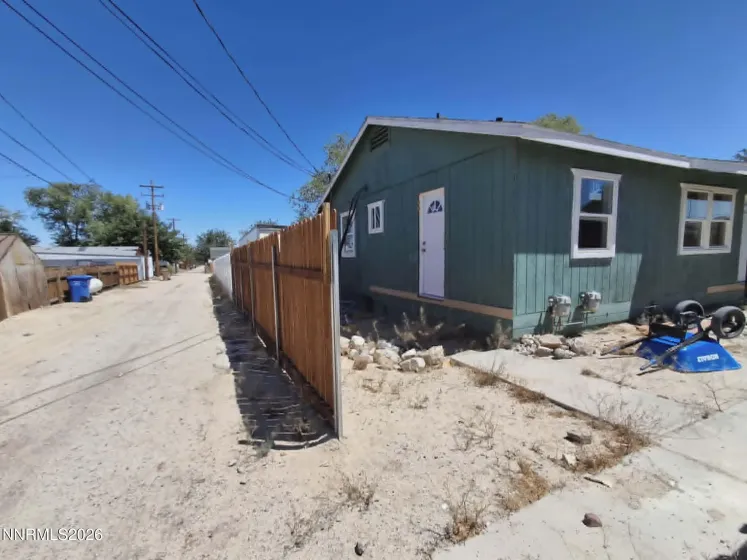 747 D, Hawthorne, Nevada 89415, 4 Bedrooms Bedrooms, ,2 BathroomsBathrooms,Residential Income,Residential,D,0,260007453