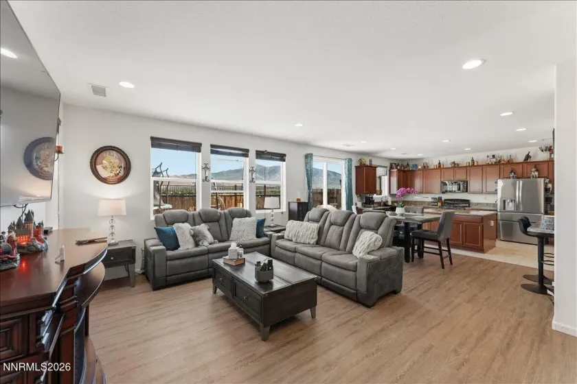 10996 Bloomsburg, Reno, Nevada 89506, 3 Bedrooms Bedrooms, ,3 BathroomsBathrooms,Residential,Residential,Bloomsburg,0,260007454
