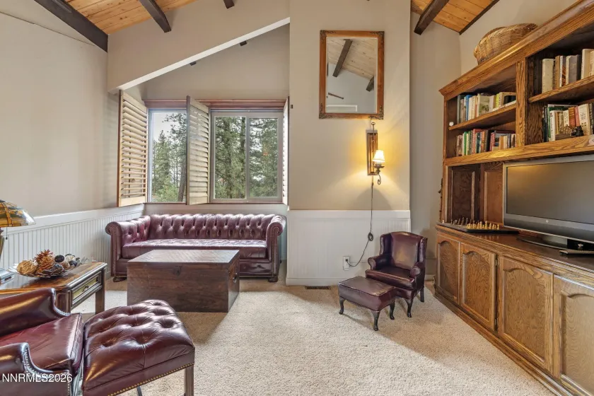 Den/library