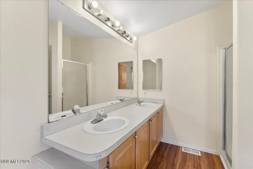 7621 Diamond Pointe, Reno, Nevada 89506, 3 Bedrooms Bedrooms, ,2 BathroomsBathrooms,Residential,Residential,Diamond Pointe,0,260007481