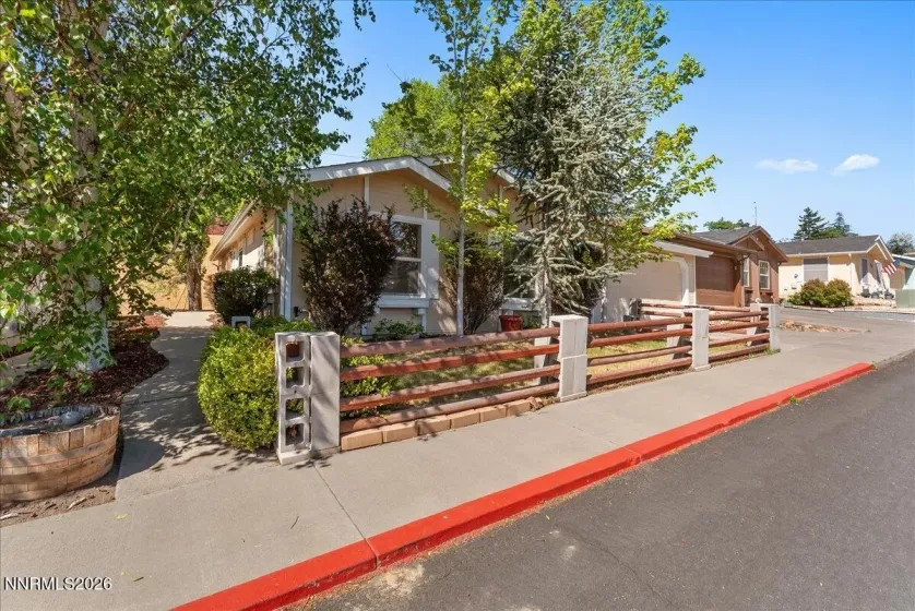 7621 Diamond Pointe, Reno, Nevada 89506, 3 Bedrooms Bedrooms, ,2 BathroomsBathrooms,Residential,Residential,Diamond Pointe,0,260007481