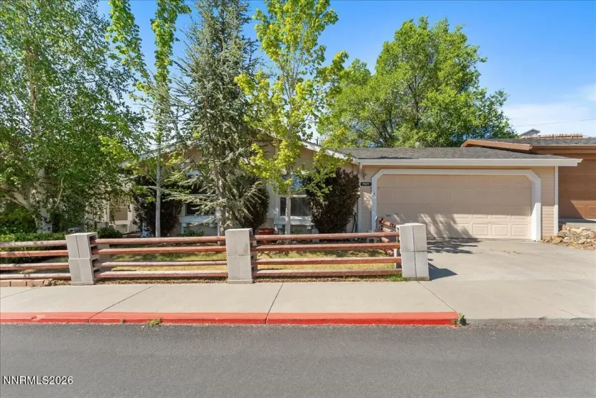 7621 Diamond Pointe, Reno, Nevada 89506, 3 Bedrooms Bedrooms, ,2 BathroomsBathrooms,Residential,Residential,Diamond Pointe,0,260007481
