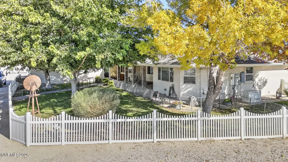 1972 Strasdin, Fallon, Nevada 89406, 3 Bedrooms Bedrooms, ,3 BathroomsBathrooms,Residential,Residential,Strasdin,0,260007490