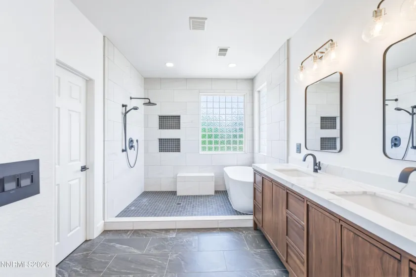 1770 Kodiak, Reno, Nevada 89511, 4 Bedrooms Bedrooms, ,3 BathroomsBathrooms,Residential,Residential,Kodiak,0,260007496
