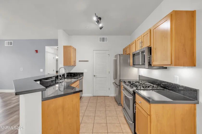 1450 Idlewild, Reno, Nevada 89509, 2 Bedrooms Bedrooms, ,2 BathroomsBathrooms,Residential,Residential,Idlewild,0,260007463