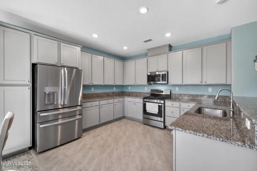 731 Roberts Creek, Dayton, Nevada 89403, 4 Bedrooms Bedrooms, ,2 BathroomsBathrooms,Residential,Residential,Roberts Creek,0,260007484