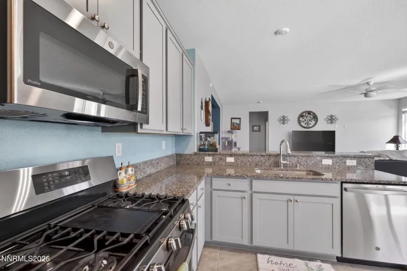 731 Roberts Creek, Dayton, Nevada 89403, 4 Bedrooms Bedrooms, ,2 BathroomsBathrooms,Residential,Residential,Roberts Creek,0,260007484