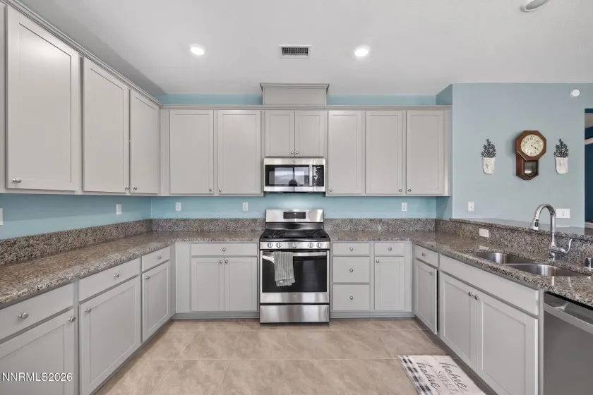 731 Roberts Creek, Dayton, Nevada 89403, 4 Bedrooms Bedrooms, ,2 BathroomsBathrooms,Residential,Residential,Roberts Creek,0,260007484