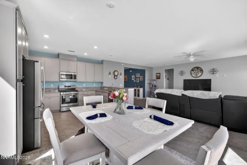 731 Roberts Creek, Dayton, Nevada 89403, 4 Bedrooms Bedrooms, ,2 BathroomsBathrooms,Residential,Residential,Roberts Creek,0,260007484