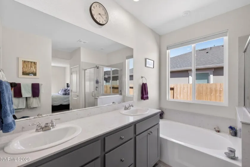 731 Roberts Creek, Dayton, Nevada 89403, 4 Bedrooms Bedrooms, ,2 BathroomsBathrooms,Residential,Residential,Roberts Creek,0,260007484