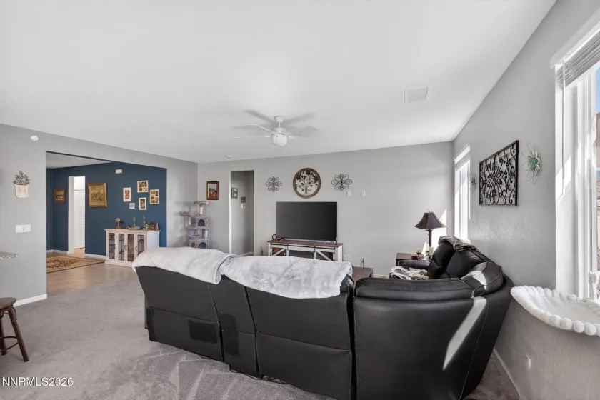 731 Roberts Creek, Dayton, Nevada 89403, 4 Bedrooms Bedrooms, ,2 BathroomsBathrooms,Residential,Residential,Roberts Creek,0,260007484