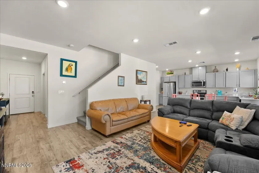1570 Granary Park, Sparks, Nevada 89436, 4 Bedrooms Bedrooms, ,3 BathroomsBathrooms,Residential,Residential,Granary Park,0,260007500