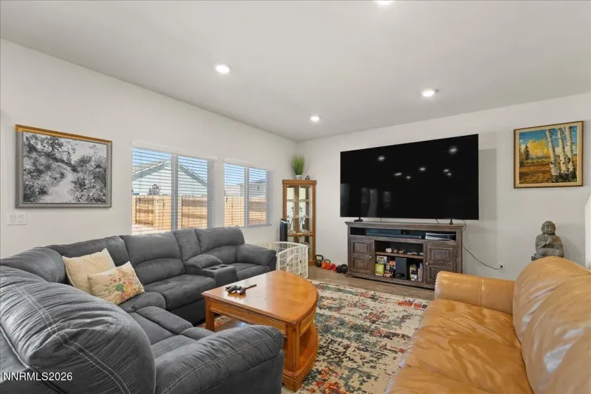 1570 Granary Park, Sparks, Nevada 89436, 4 Bedrooms Bedrooms, ,3 BathroomsBathrooms,Residential,Residential,Granary Park,0,260007500