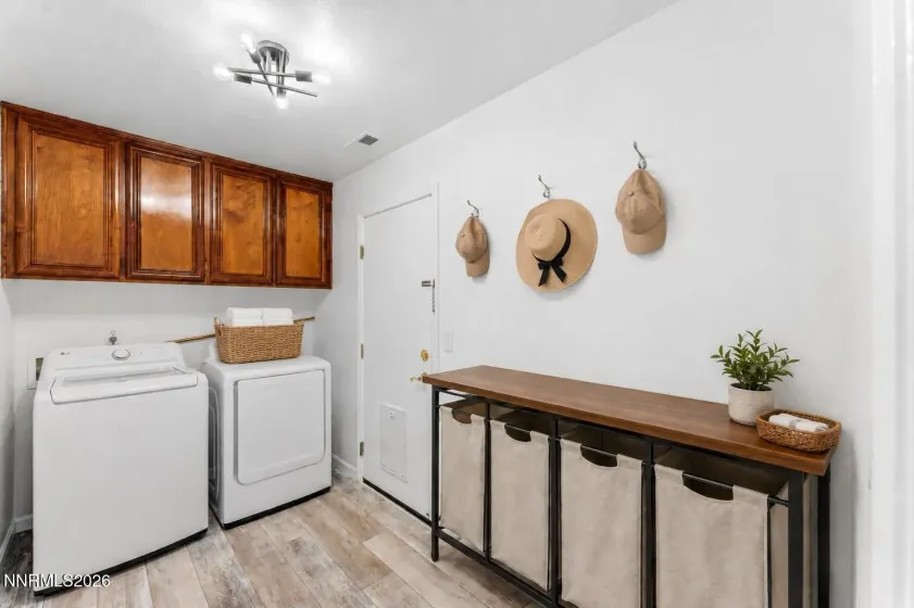 10548 Twin Bridges, Reno, Nevada 89521, 4 Bedrooms Bedrooms, ,3 BathroomsBathrooms,Residential,Residential,Twin Bridges,0,260007502