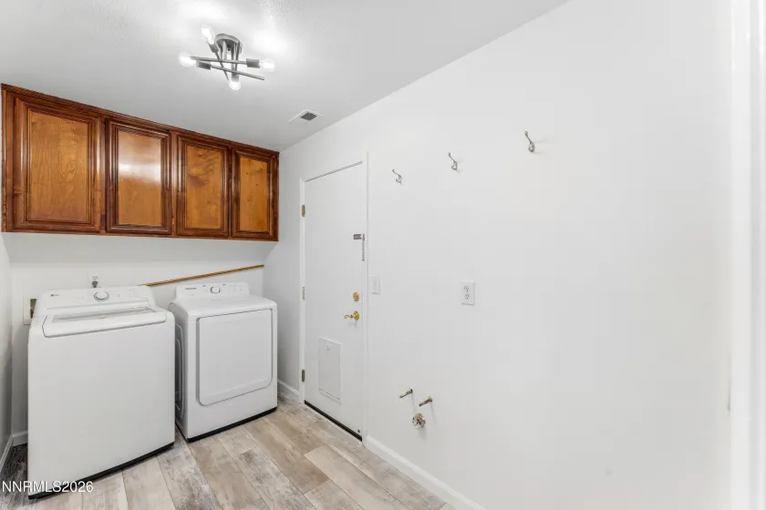10548 Twin Bridges, Reno, Nevada 89521, 4 Bedrooms Bedrooms, ,3 BathroomsBathrooms,Residential,Residential,Twin Bridges,0,260007502