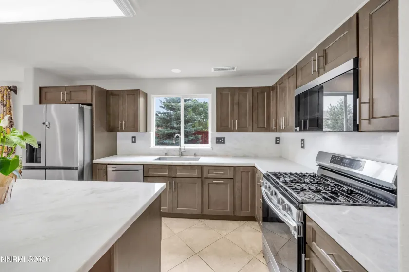 545 Pesaro, Reno, Nevada 89521, 4 Bedrooms Bedrooms, ,3 BathroomsBathrooms,Residential,Residential,Pesaro,0,260007504