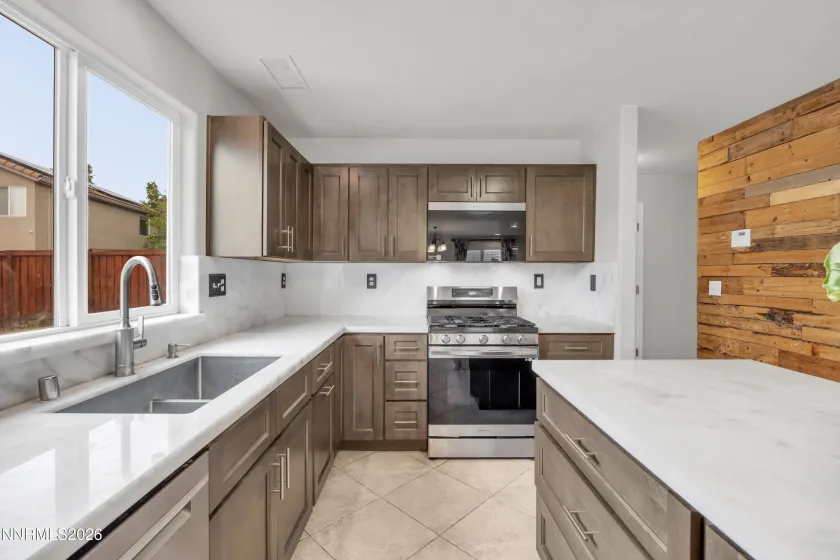 545 Pesaro, Reno, Nevada 89521, 4 Bedrooms Bedrooms, ,3 BathroomsBathrooms,Residential,Residential,Pesaro,0,260007504