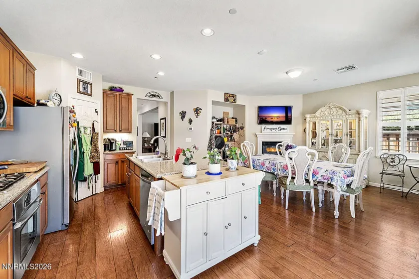 7082 Sacred, Sparks, Nevada 89436, 4 Bedrooms Bedrooms, ,3 BathroomsBathrooms,Residential,Residential,Sacred,0,260007511