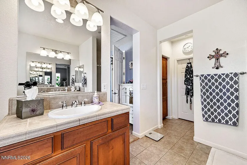 7082 Sacred, Sparks, Nevada 89436, 4 Bedrooms Bedrooms, ,3 BathroomsBathrooms,Residential,Residential,Sacred,0,260007511